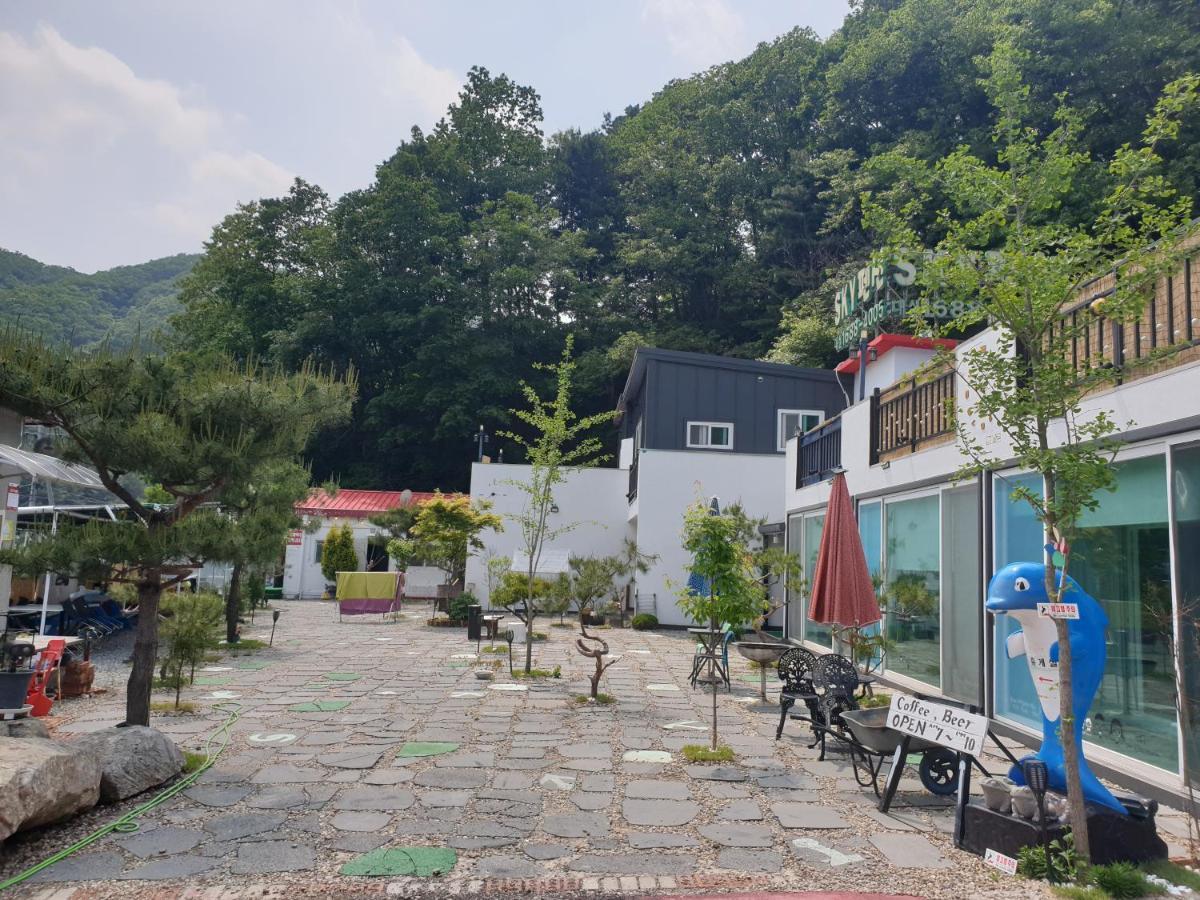 Sky Vivaldi Pension Hongcheon Exterior foto