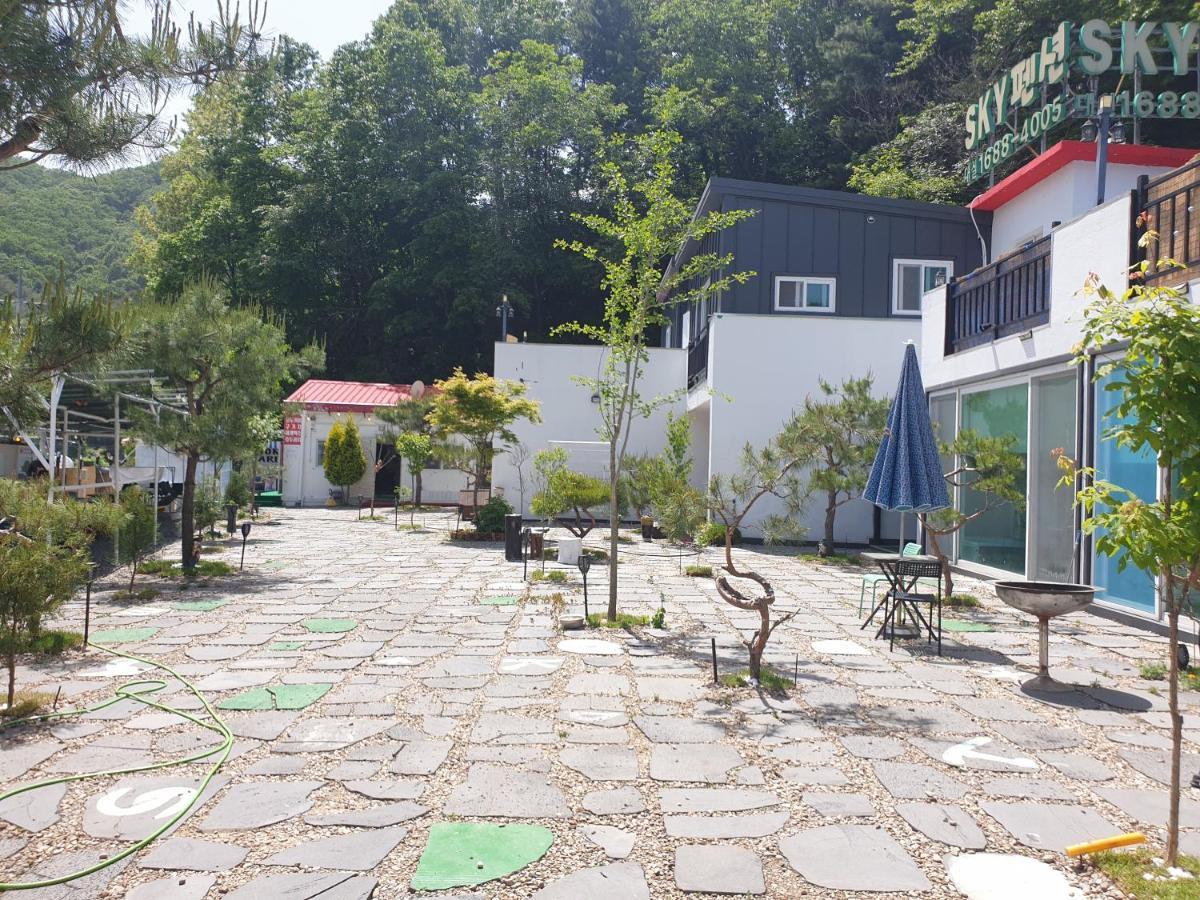 Sky Vivaldi Pension Hongcheon Exterior foto